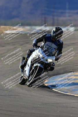 media/Jan-09-2022-SoCal Trackdays (Sun) [[2b1fec8404]]/Turns 9 and 8 (920am)/